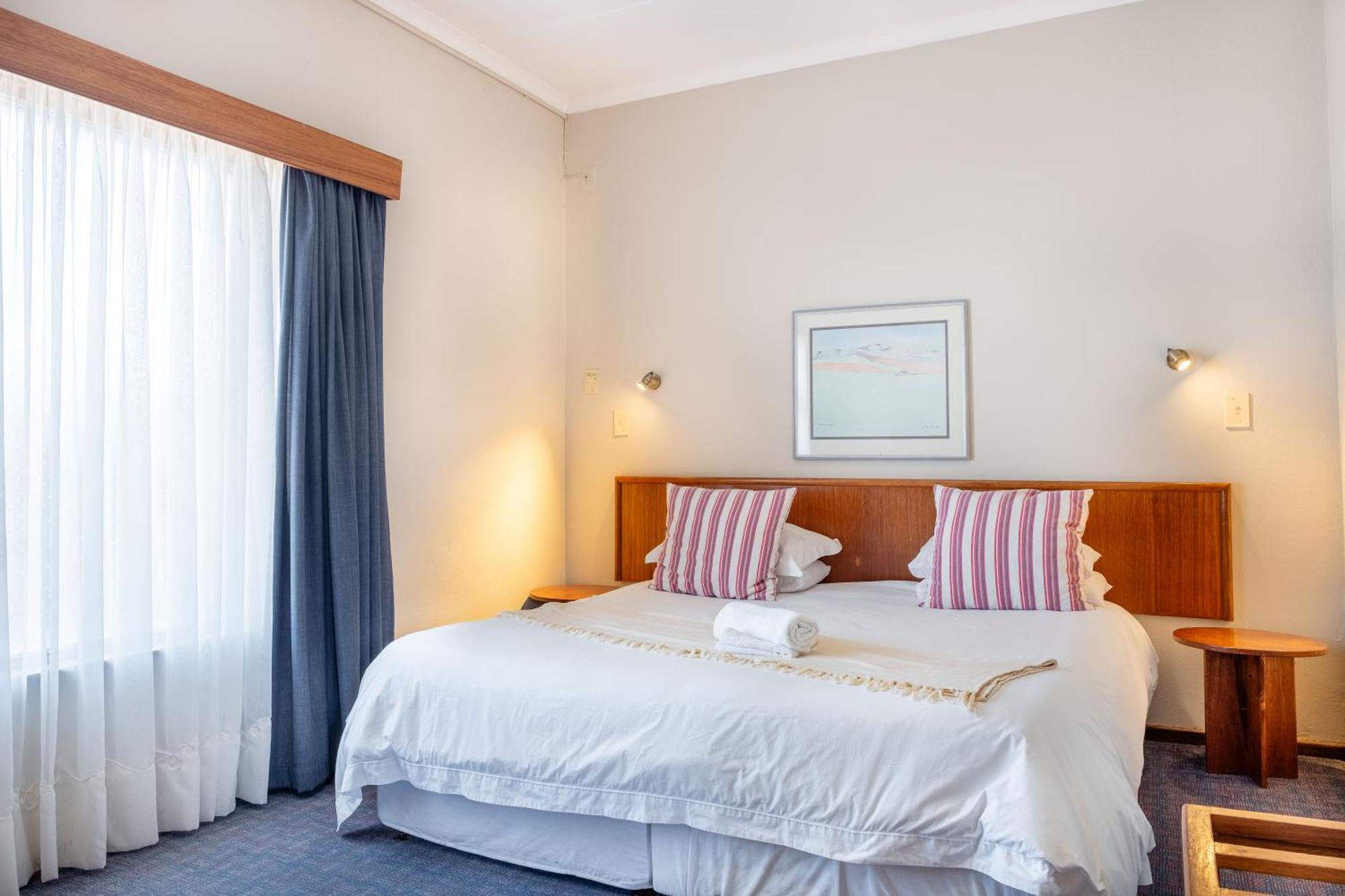 Karoo Country Inn Middelburg  외부 사진