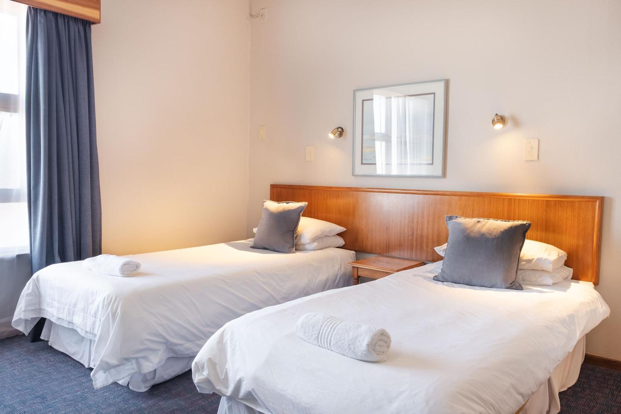 Karoo Country Inn Middelburg  외부 사진