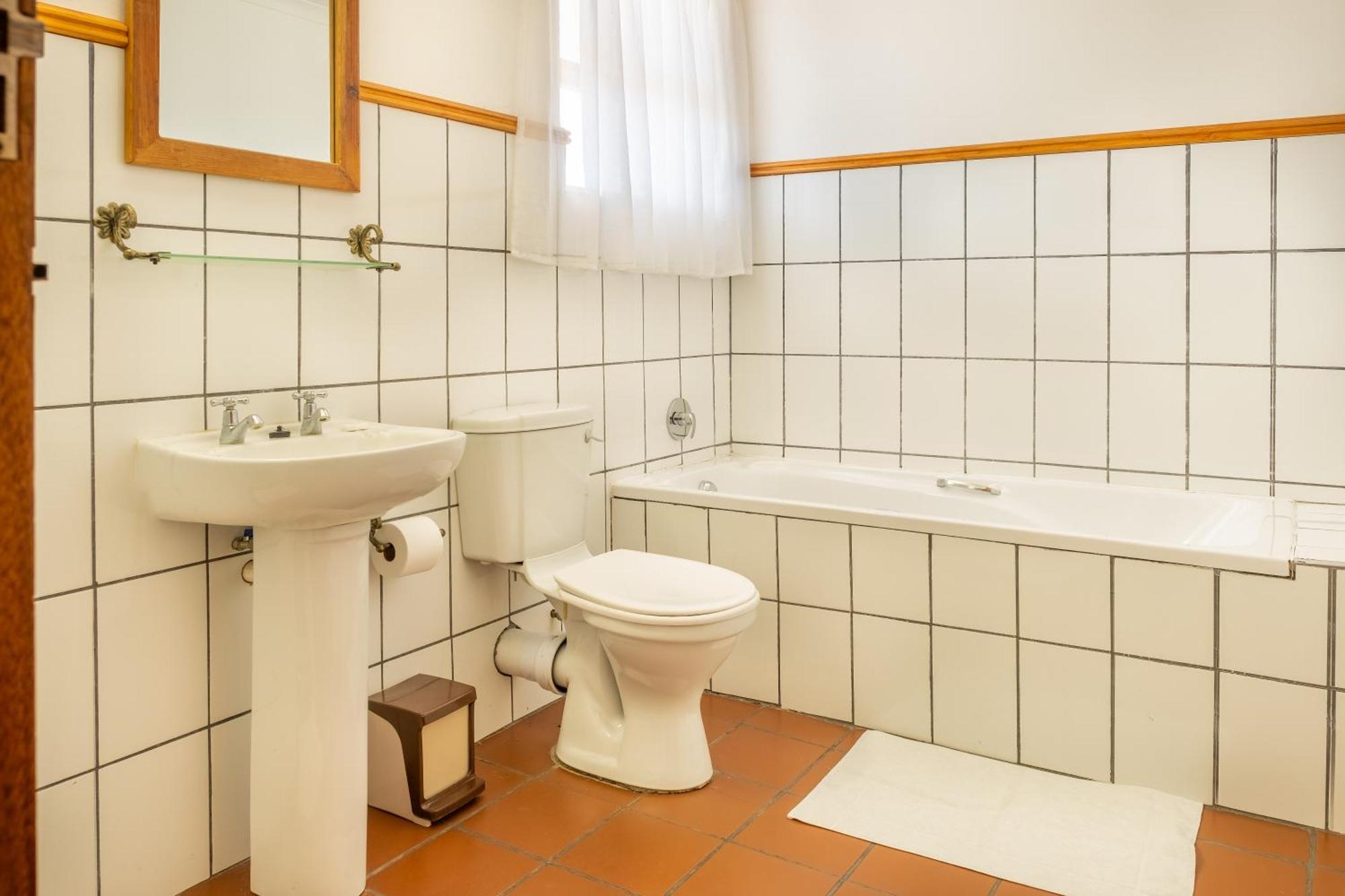 Karoo Country Inn Middelburg  외부 사진