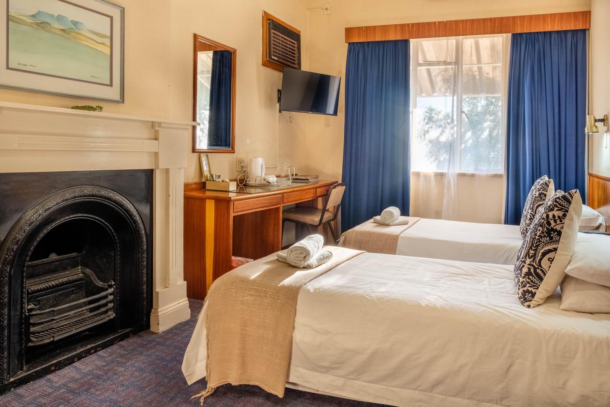 Karoo Country Inn Middelburg  외부 사진